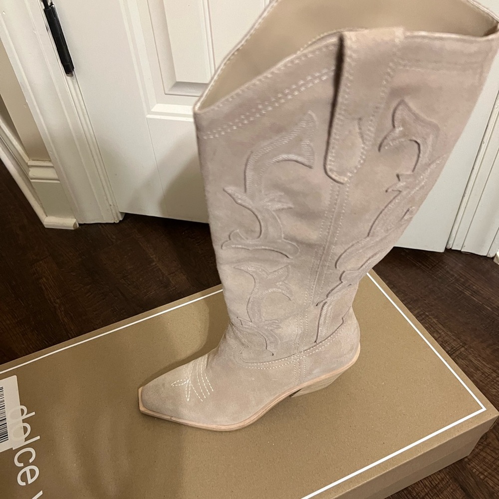 Dolce vita cowgirl boots size 7